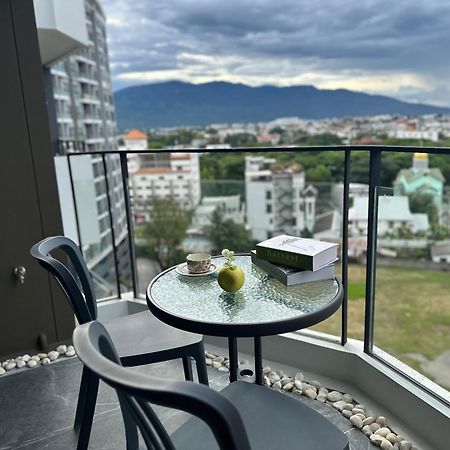 New & Cozy 2 Bedroom @ The Astra Sky River 清邁 外观 照片