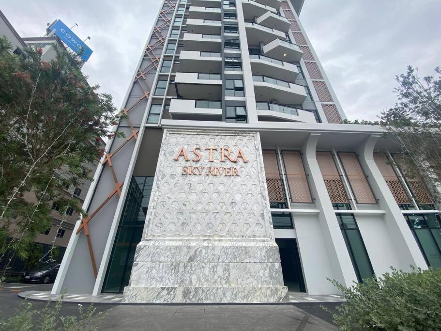 New & Cozy 2 Bedroom @ The Astra Sky River 清邁 外观 照片
