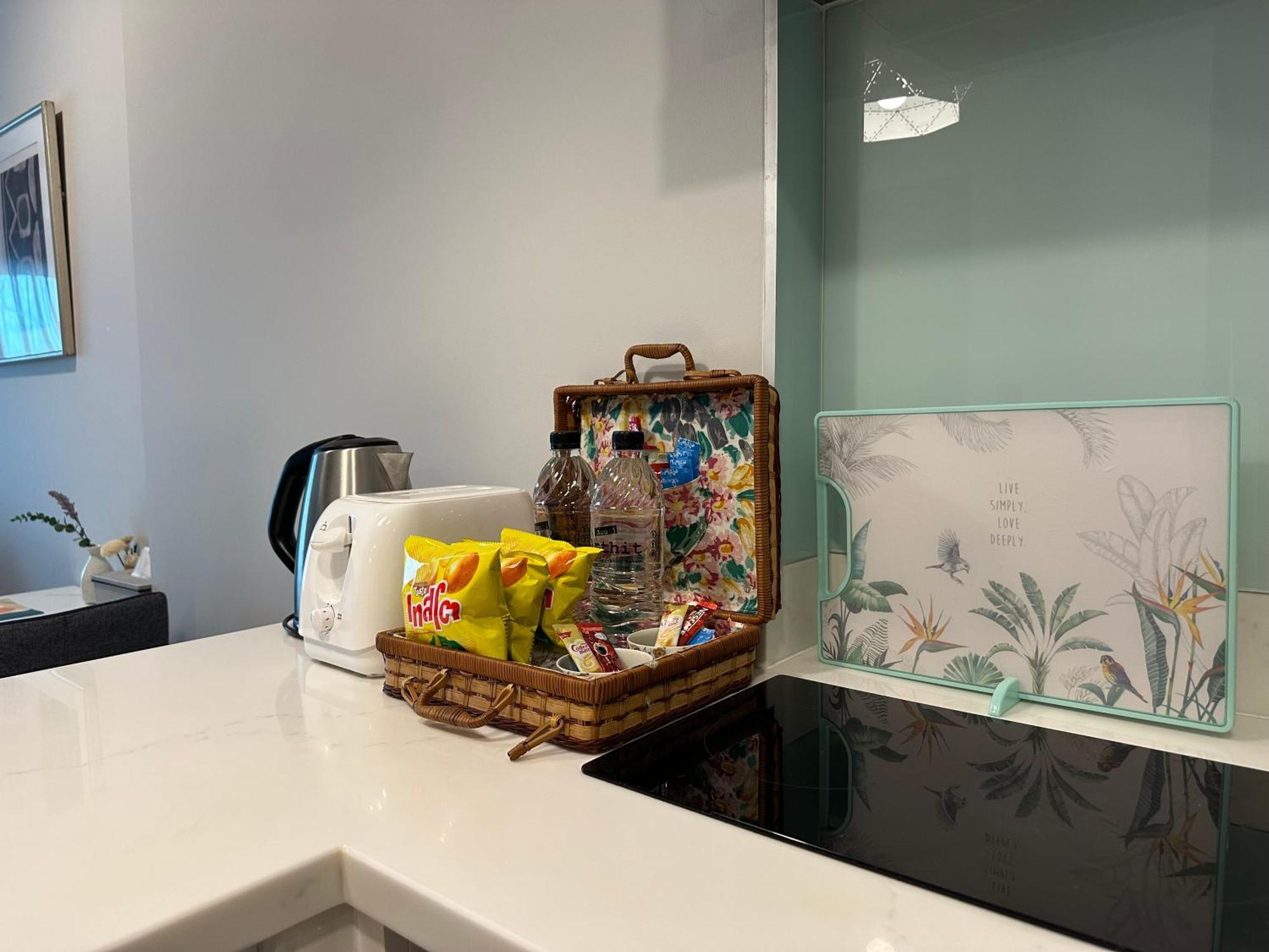 New & Cozy 2 Bedroom @ The Astra Sky River 清邁 外观 照片